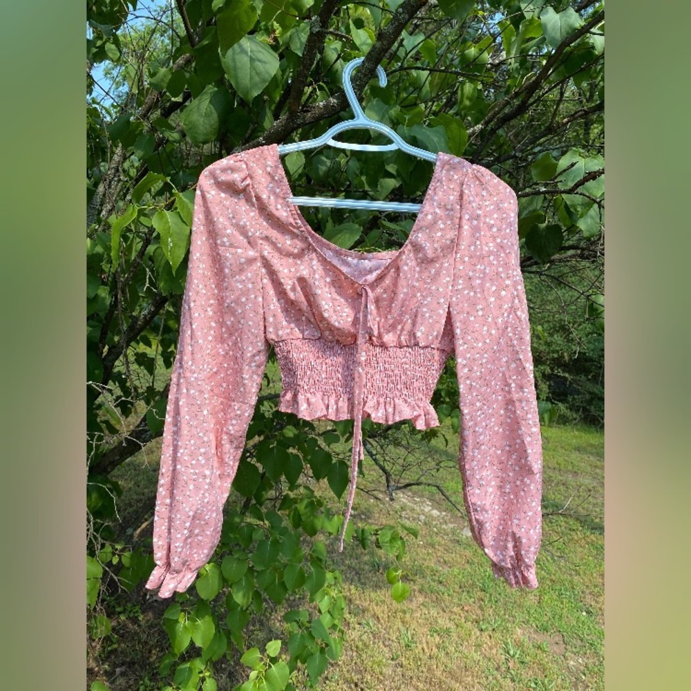Romwe, Small Long-Sleeved Pink Floral Cropped Blouse, Very Cute